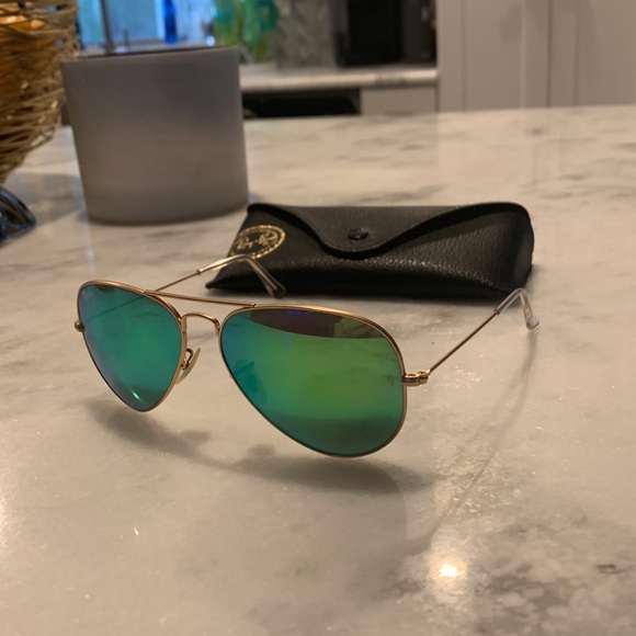 58 mm Rayban classic mirrored aviators - Picture 2 of 2